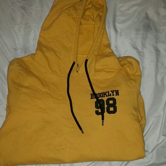 Golden yellow hoodie - Picture 4 of 4